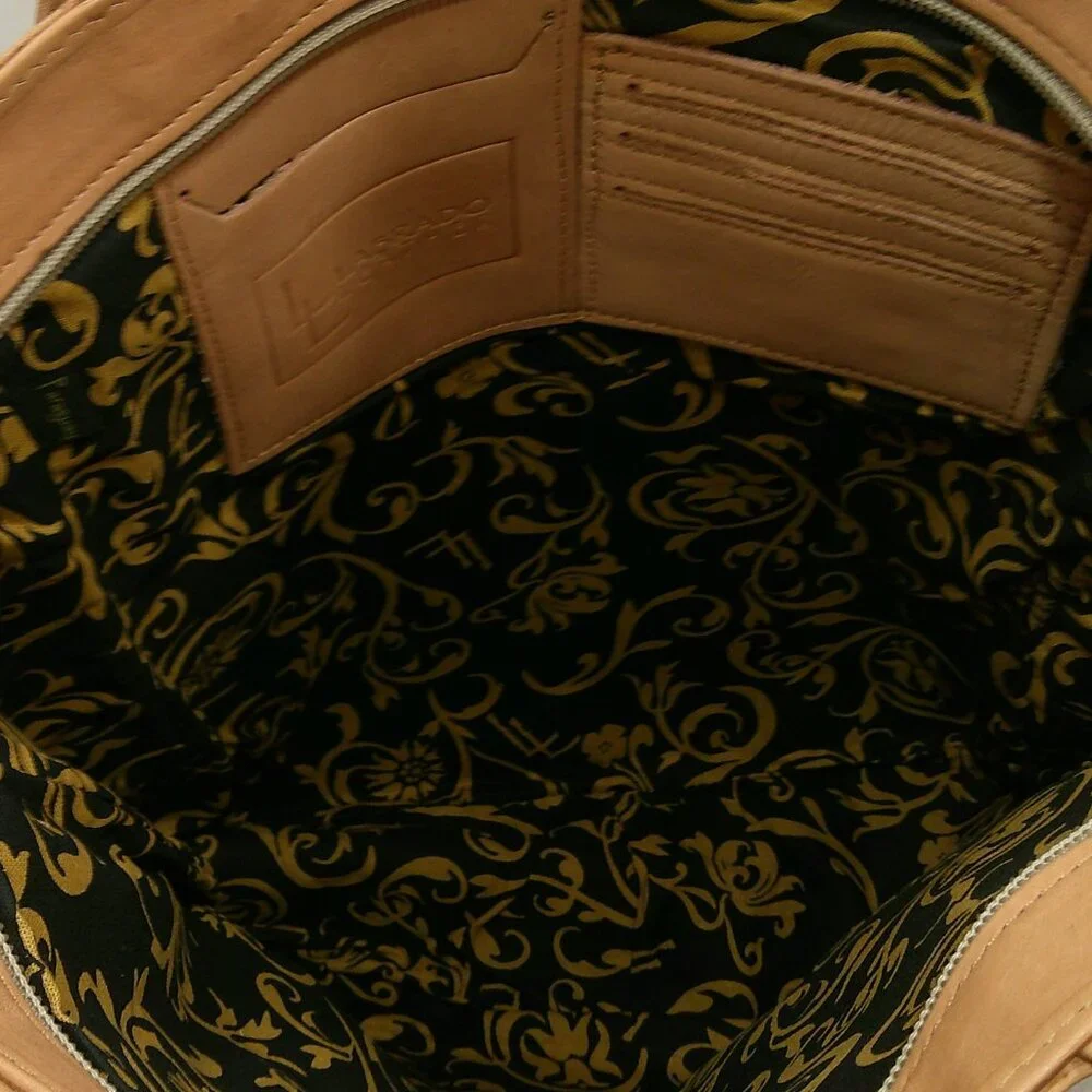 Quality Handcrafted Natural Labrado Minimalist Design Leather Tote - Picture 12 of 14